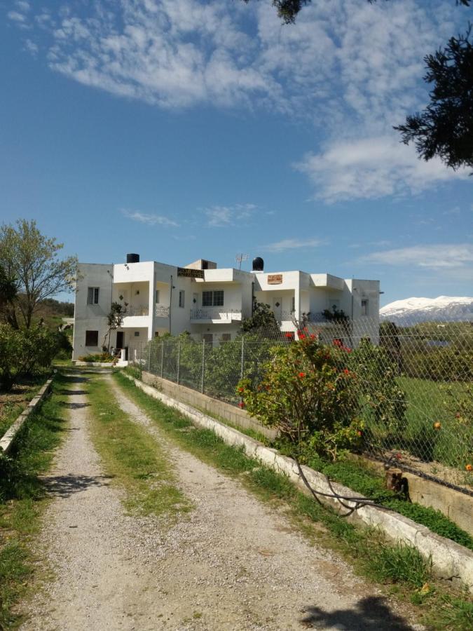 Kazakis Nikos Rooms Pitsidia Exterior foto